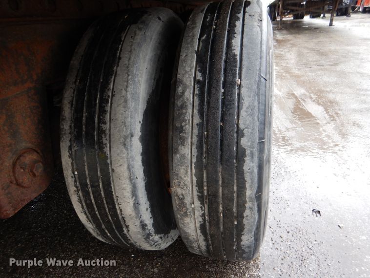 image for item DM0165 2001 Utility VS2RX  refrigerated van trailer