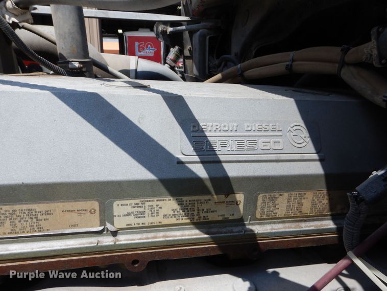 image for item DM4318 1994 Freightliner FLC  vacuum truck