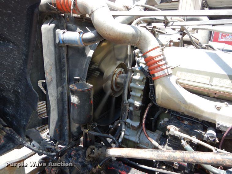 image for item DM4318 1994 Freightliner FLC  vacuum truck