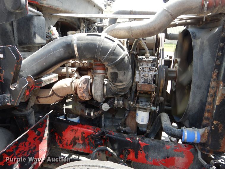 image for item DM4318 1994 Freightliner FLC  vacuum truck