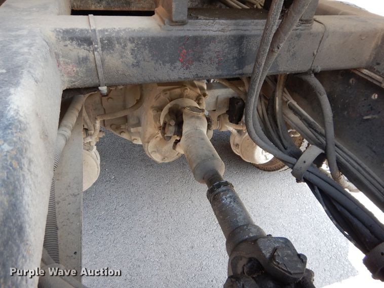 image for item DM4318 1994 Freightliner FLC  vacuum truck