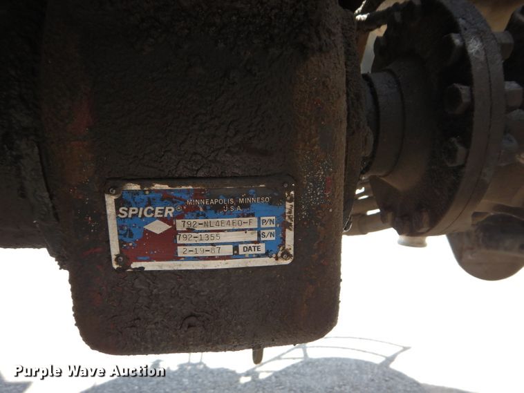 image for item DM4318 1994 Freightliner FLC  vacuum truck