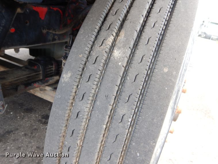 image for item DM4318 1994 Freightliner FLC  vacuum truck