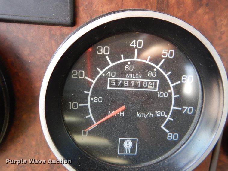 image for item DM4319 2005 Kenworth T800  hydrovac truck