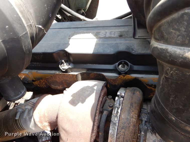 image for item DM4319 2005 Kenworth T800  hydrovac truck