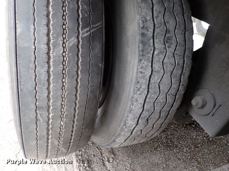 image for item DN1750 2009 Utility Trailer  refrigerated van trailer