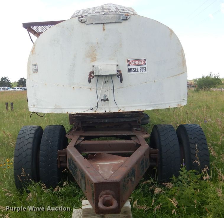 image for item FI9134 Trailmobile  fuel trailer