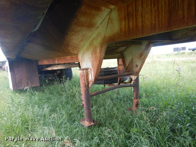 image for item FI9134 Trailmobile  fuel trailer