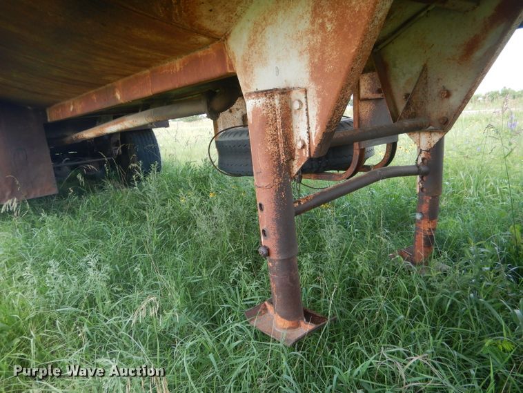 image for item FI9134 Trailmobile  fuel trailer