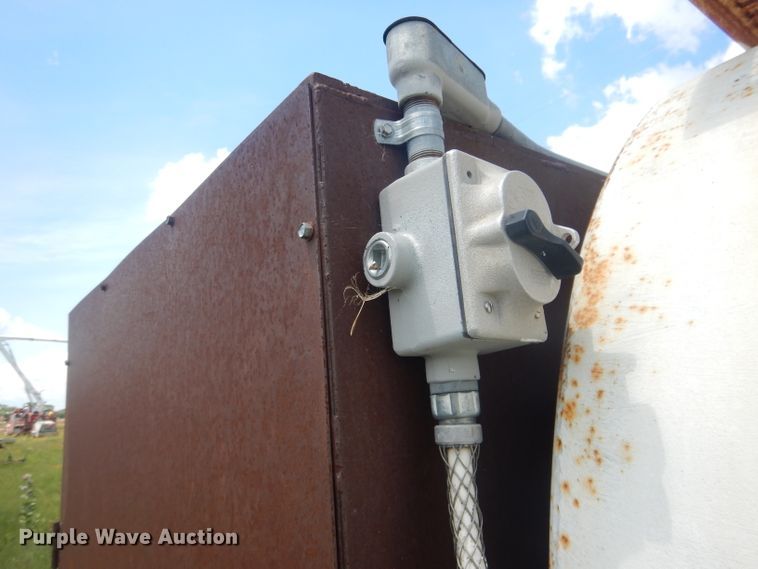 image for item FI9134 Trailmobile  fuel trailer