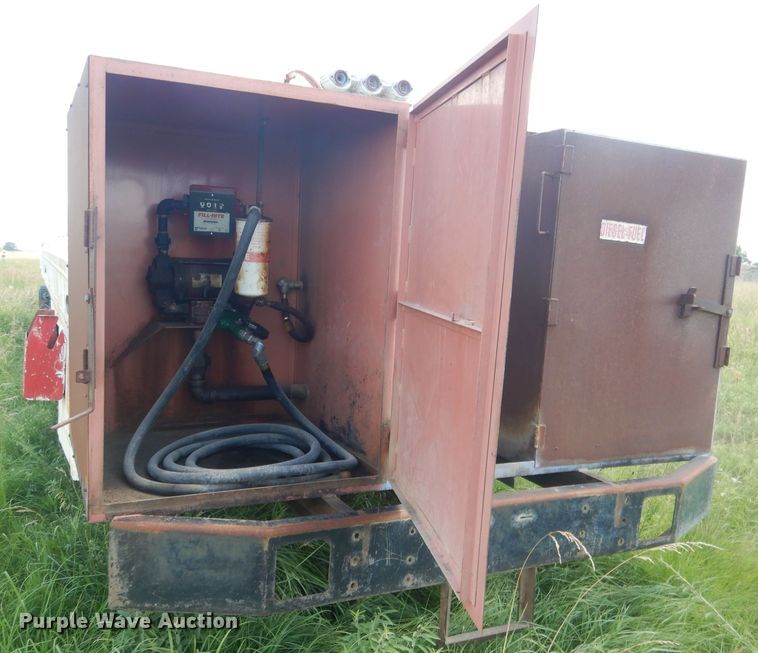 image for item FI9134 Trailmobile  fuel trailer