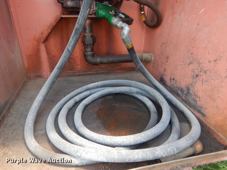 image for item FI9134 Trailmobile  fuel trailer