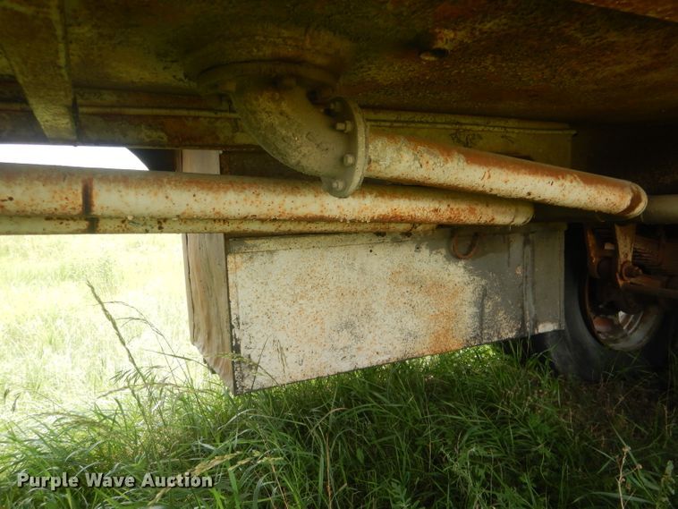 image for item FI9134 Trailmobile  fuel trailer