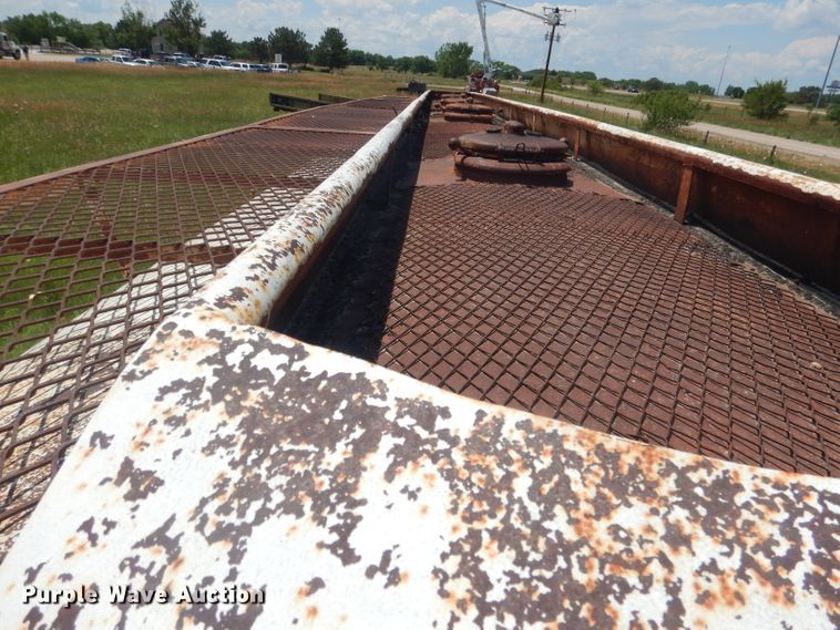 image for item FI9134 Trailmobile  fuel trailer