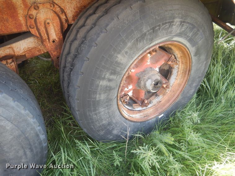 image for item FI9134 Trailmobile  fuel trailer