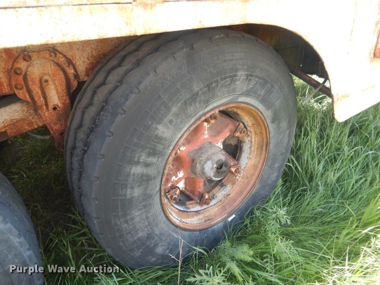 image for item FI9134 Trailmobile  fuel trailer