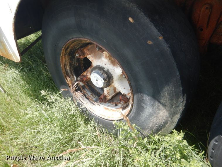 image for item FI9134 Trailmobile  fuel trailer