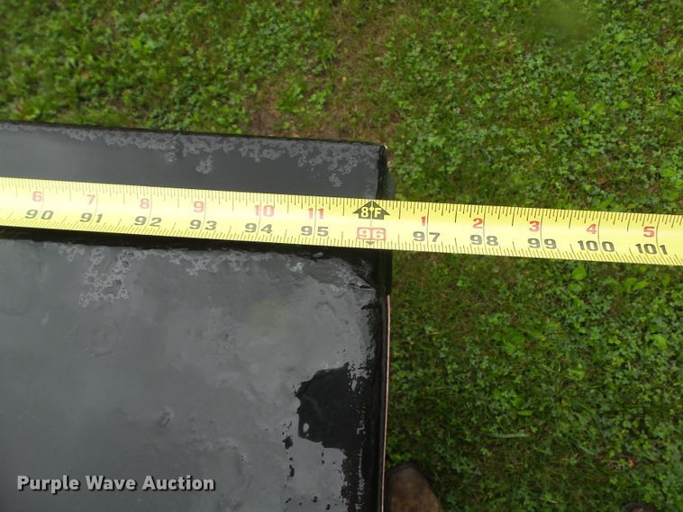 image for item HF9920 2016 Wilmar  fertilizer delivery trailer