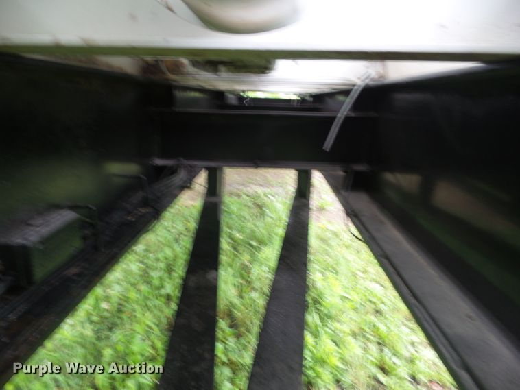 image for item HF9920 2016 Wilmar  fertilizer delivery trailer