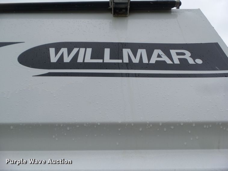 image for item HF9920 2016 Wilmar  fertilizer delivery trailer