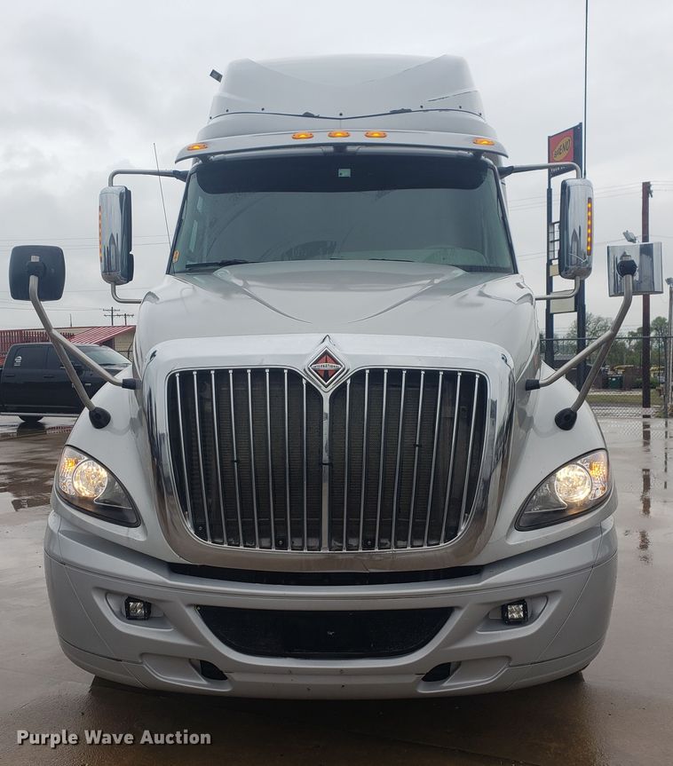 image for item HO9409 2013 International ProStar 122  semi truck