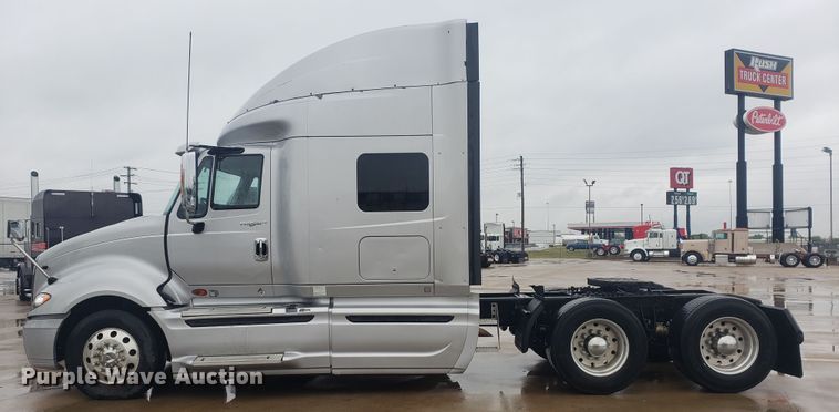 image for item HO9409 2013 International ProStar 122  semi truck