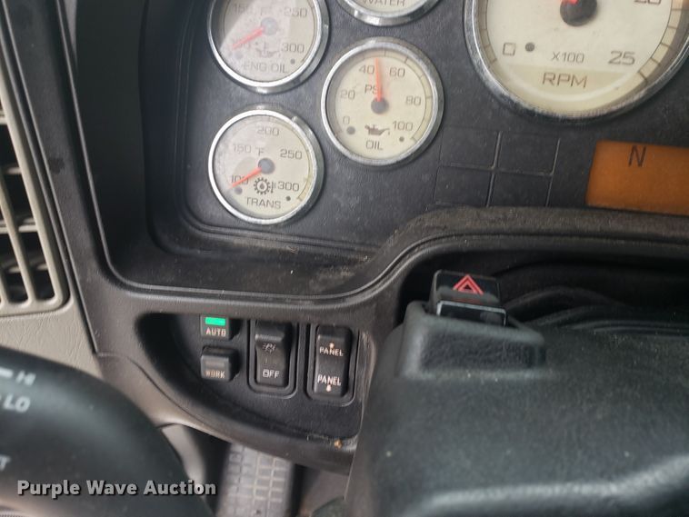 image for item HO9409 2013 International ProStar 122  semi truck