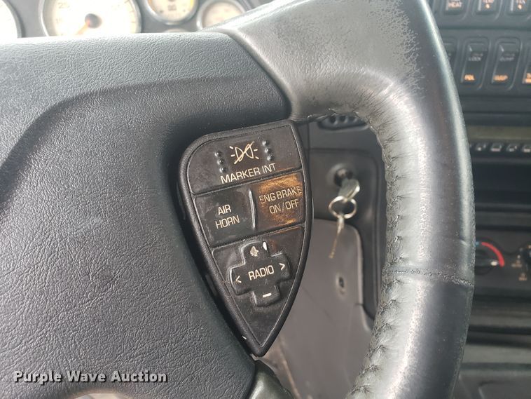 image for item HO9409 2013 International ProStar 122  semi truck