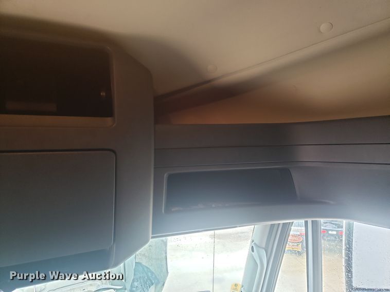 image for item HO9409 2013 International ProStar 122  semi truck