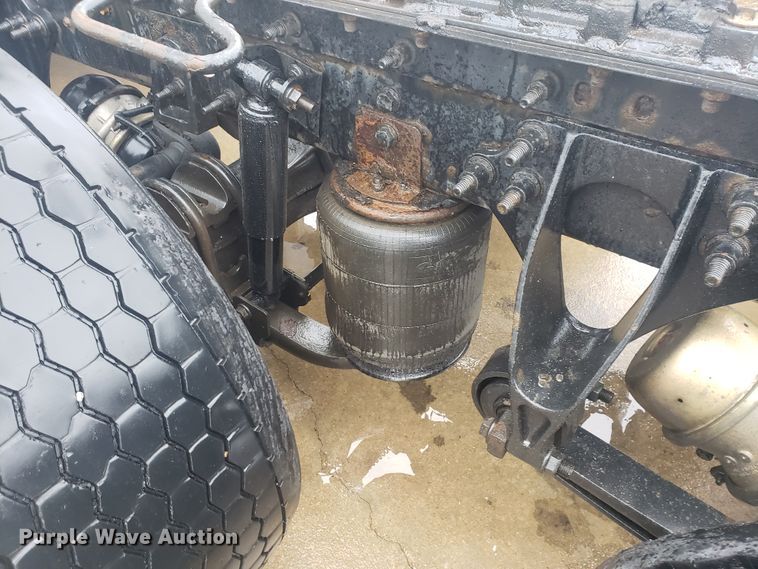 image for item HO9409 2013 International ProStar 122  semi truck