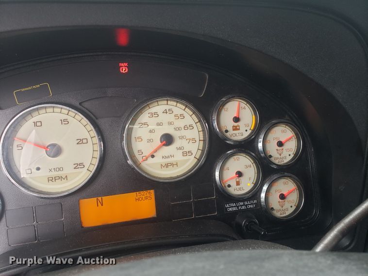 image for item HO9410 2013 International ProStar 122  semi truck