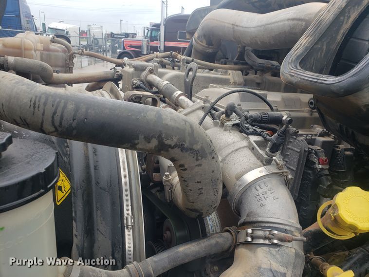 image for item HO9410 2013 International ProStar 122  semi truck