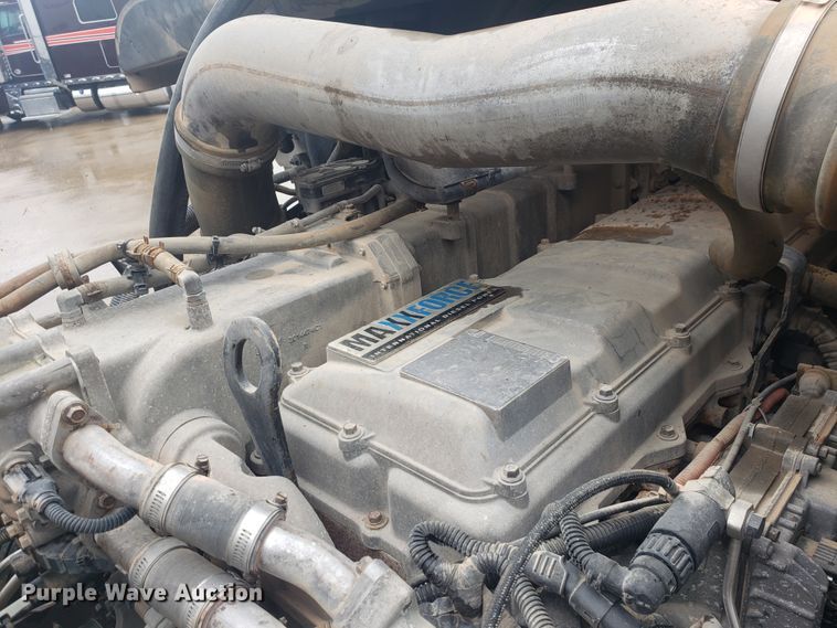 image for item HO9410 2013 International ProStar 122  semi truck