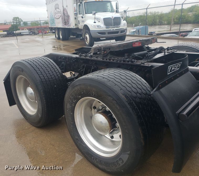 image for item HO9410 2013 International ProStar 122  semi truck