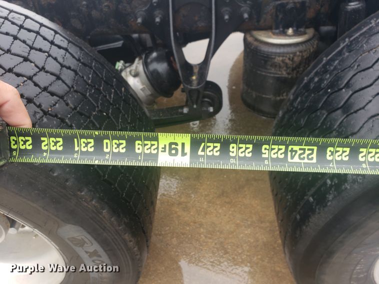 image for item HO9410 2013 International ProStar 122  semi truck