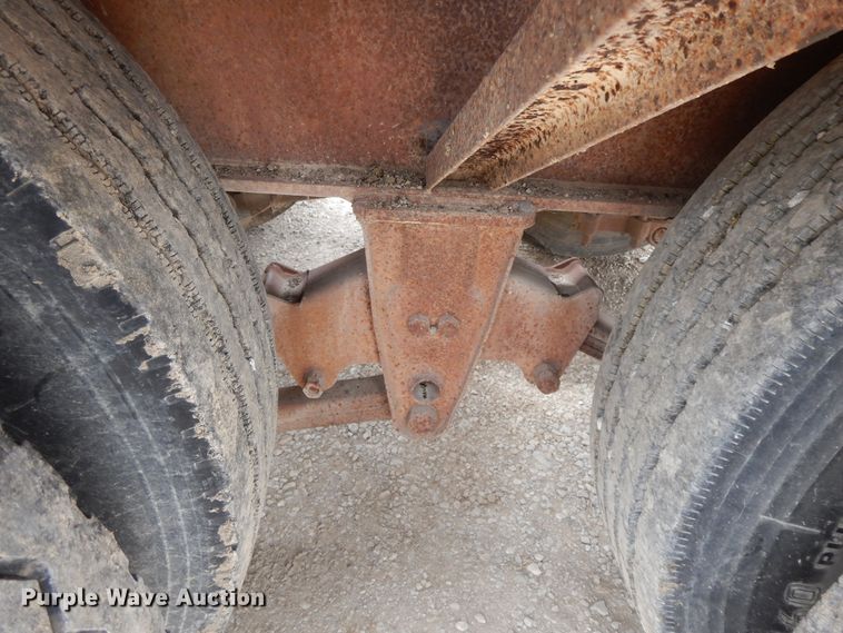 image for item HO9498 1961 Trailmobile  drop deck trailer