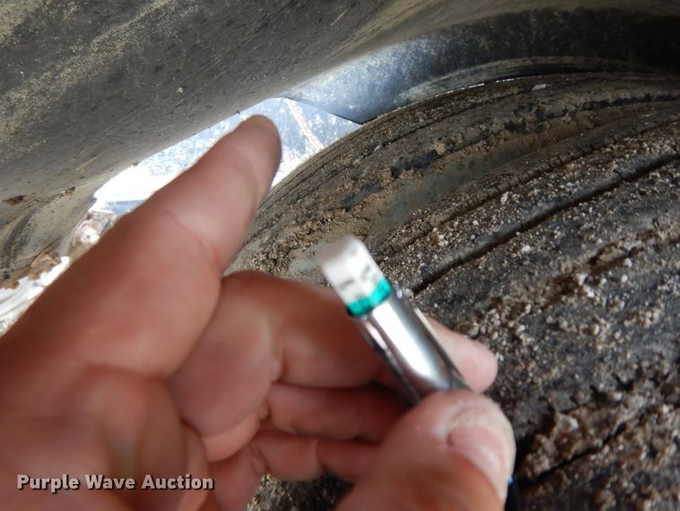 image for item HO9499 2007 Sidumpr SDR-223  side dump trailer