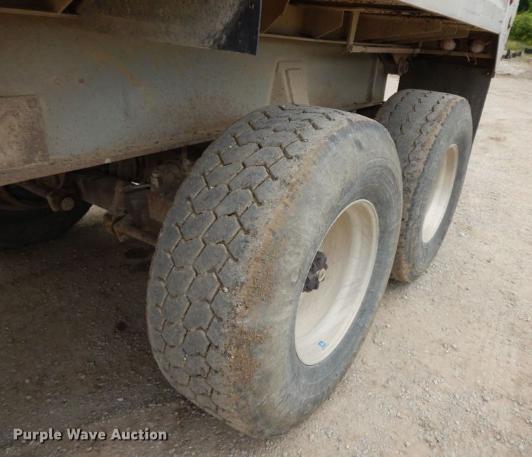 image for item HP9504 1985 Fruehauf ND2M2-22-6DAXZ-22-6  end dump trailer