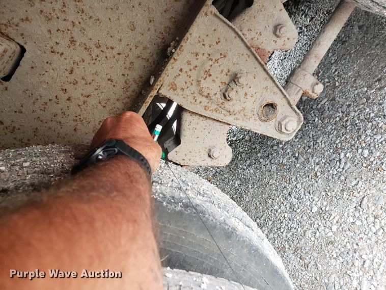 image for item HP9507 1989 Wilson  lowboy equipment trailer