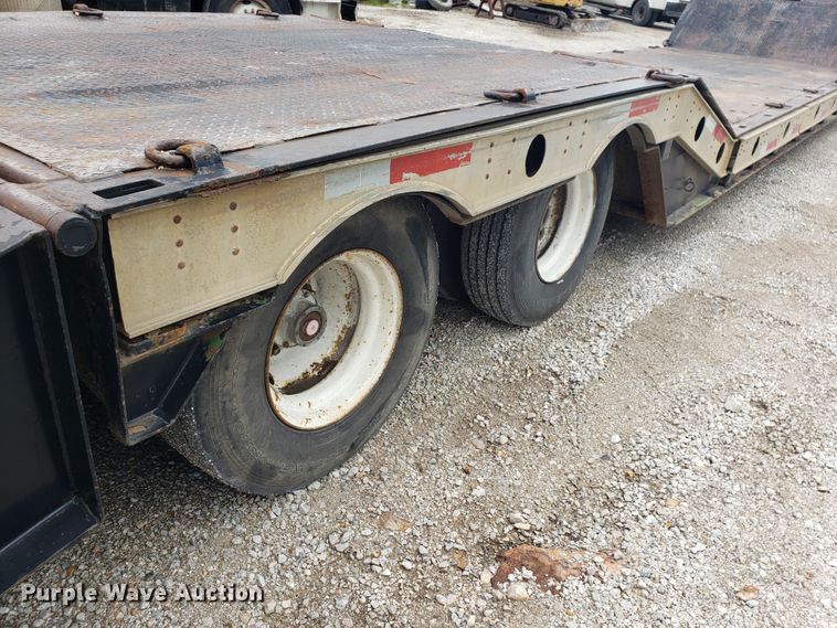 image for item HP9507 1989 Wilson  lowboy equipment trailer