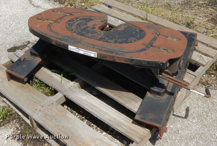 image for item HP9523 Simplex-Lite fifth wheel hitch