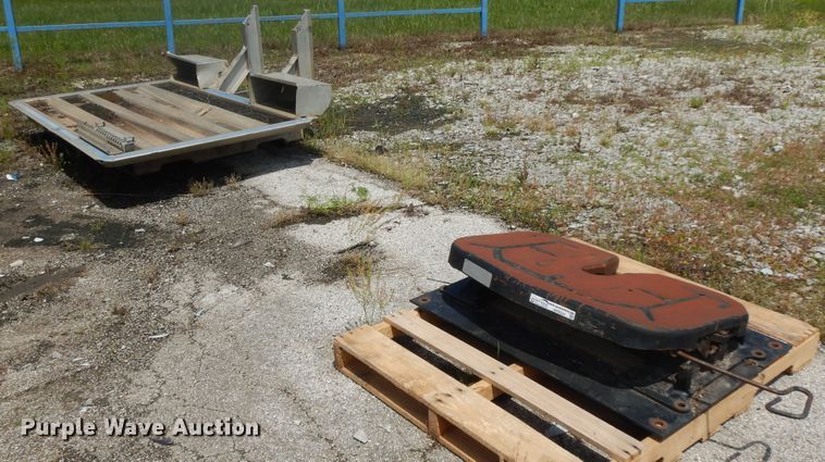 image for item HP9524 Truck parts