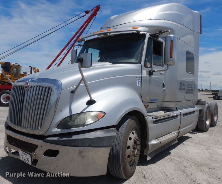 image for item HP9553 2011 International ProStar  semi truck