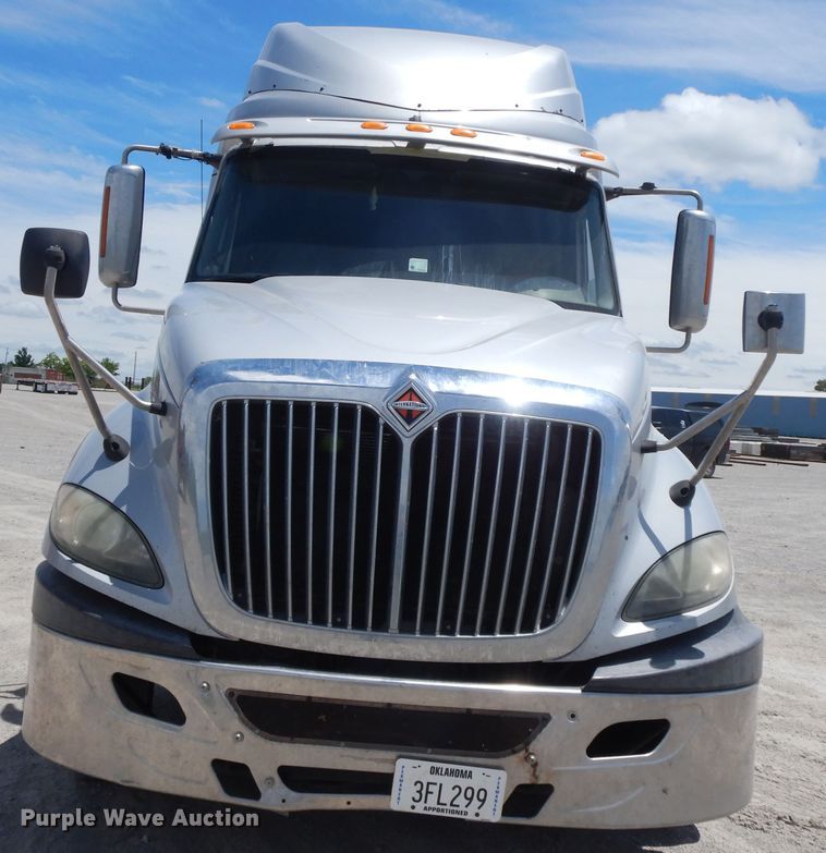 image for item HP9553 2011 International ProStar  semi truck