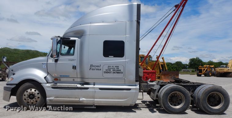 image for item HP9553 2011 International ProStar  semi truck