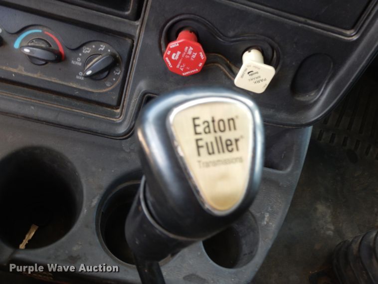 image for item HP9553 2011 International ProStar  semi truck