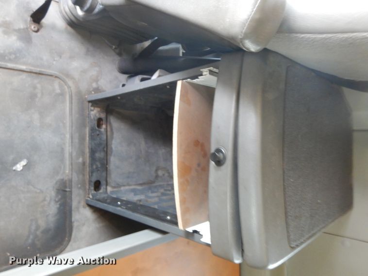 image for item HP9553 2011 International ProStar  semi truck