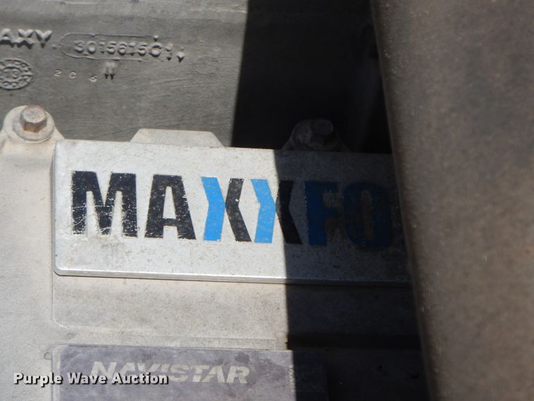 image for item HP9553 2011 International ProStar  semi truck