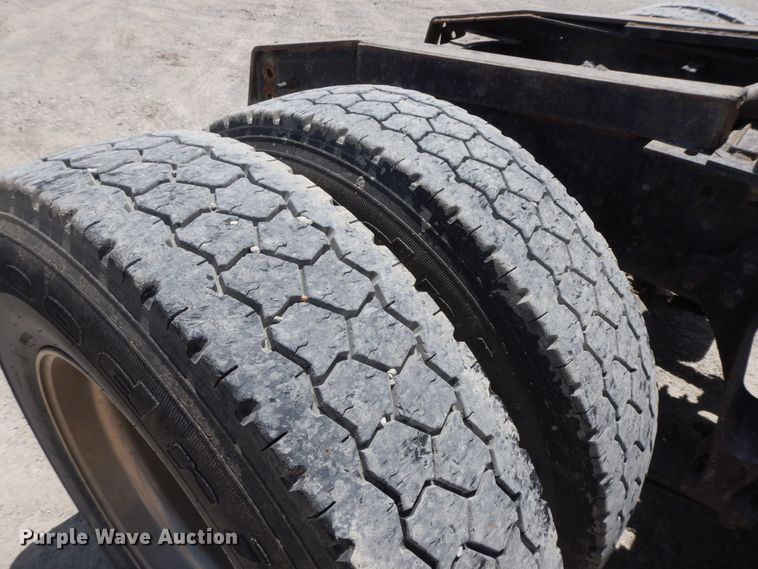 image for item HP9553 2011 International ProStar  semi truck