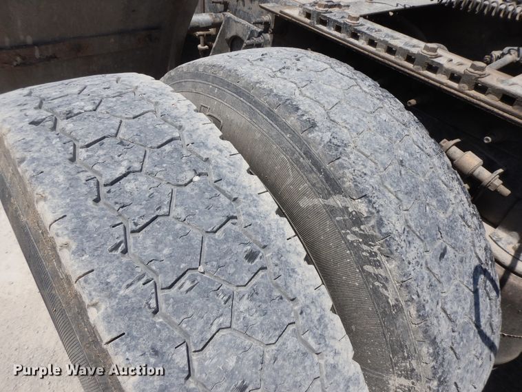 image for item HP9553 2011 International ProStar  semi truck